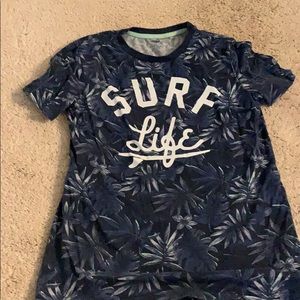 “Surf life” old navy t shirt